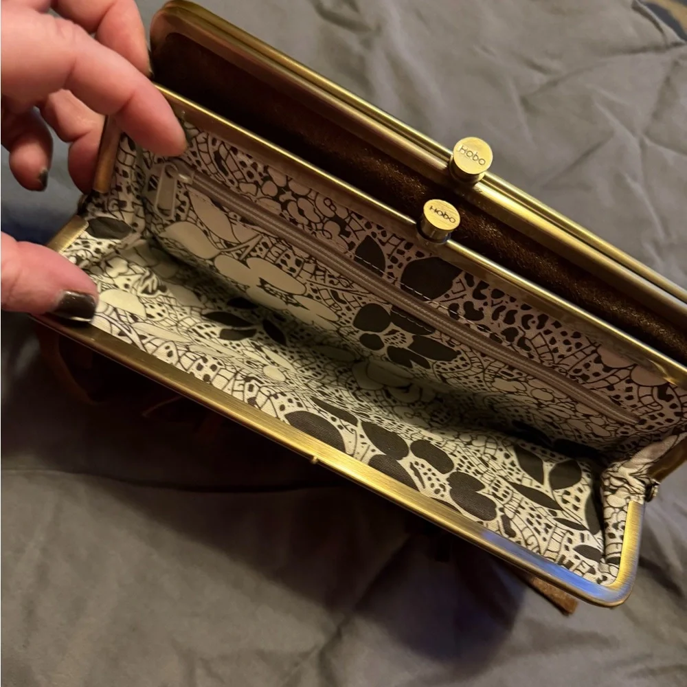 HOBO international Lauren wallet clutch Suede fringe - Picture 8 of 10